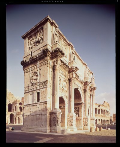 El Arco de Constantino, para celebrar la victoria del Emperador sobre Majencio, 315 d.C. de Roman